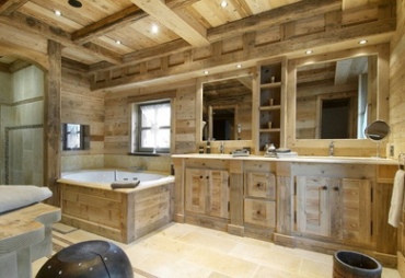 Ванна в деревянном доме или идеальный санузел